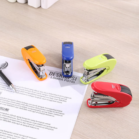 Effortless Stapler – Red, 15 Sheets